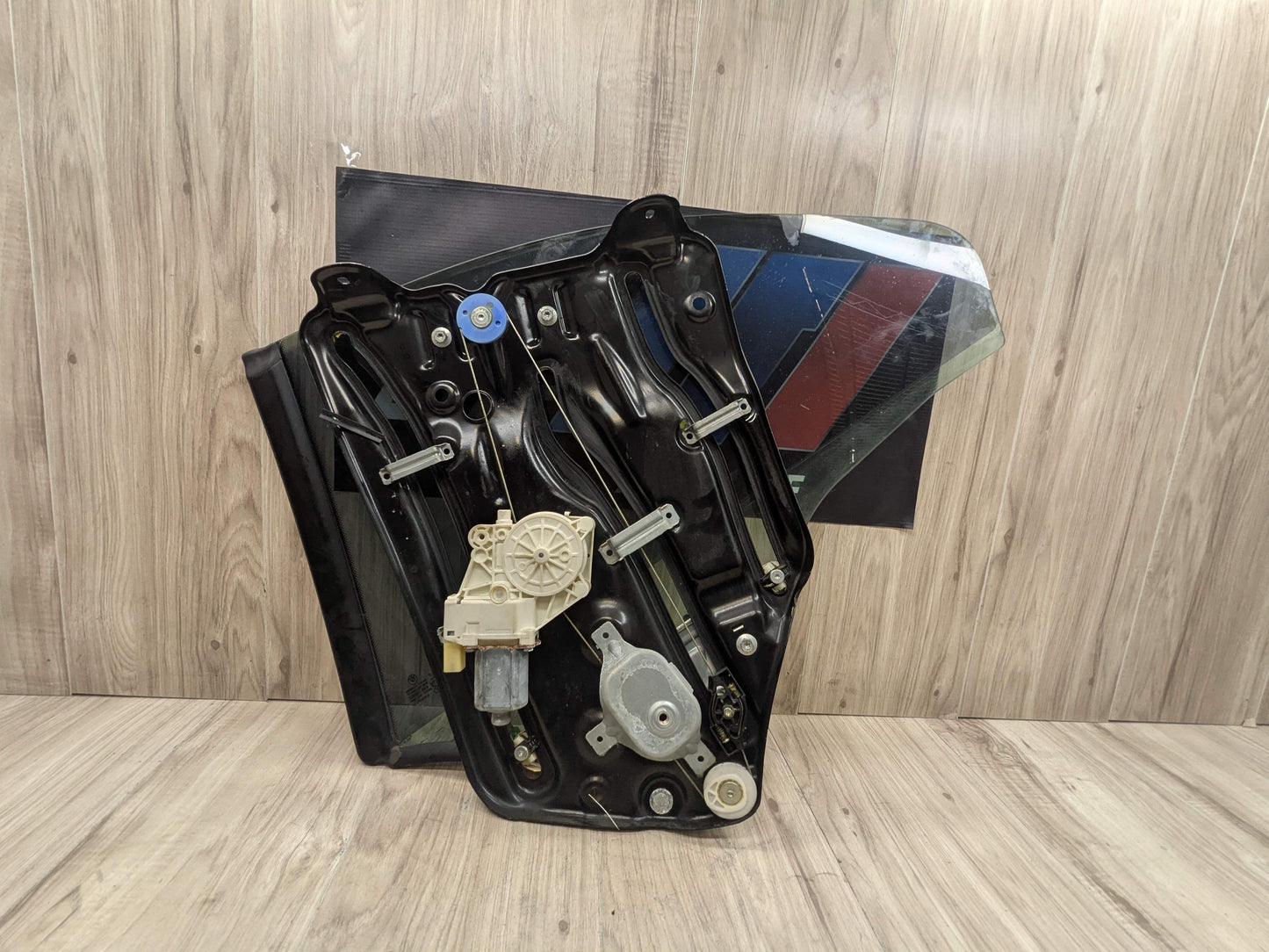 OEM BMW E93 328 335 M3 Convertible Rear Right Passenger Window Regulator Glass