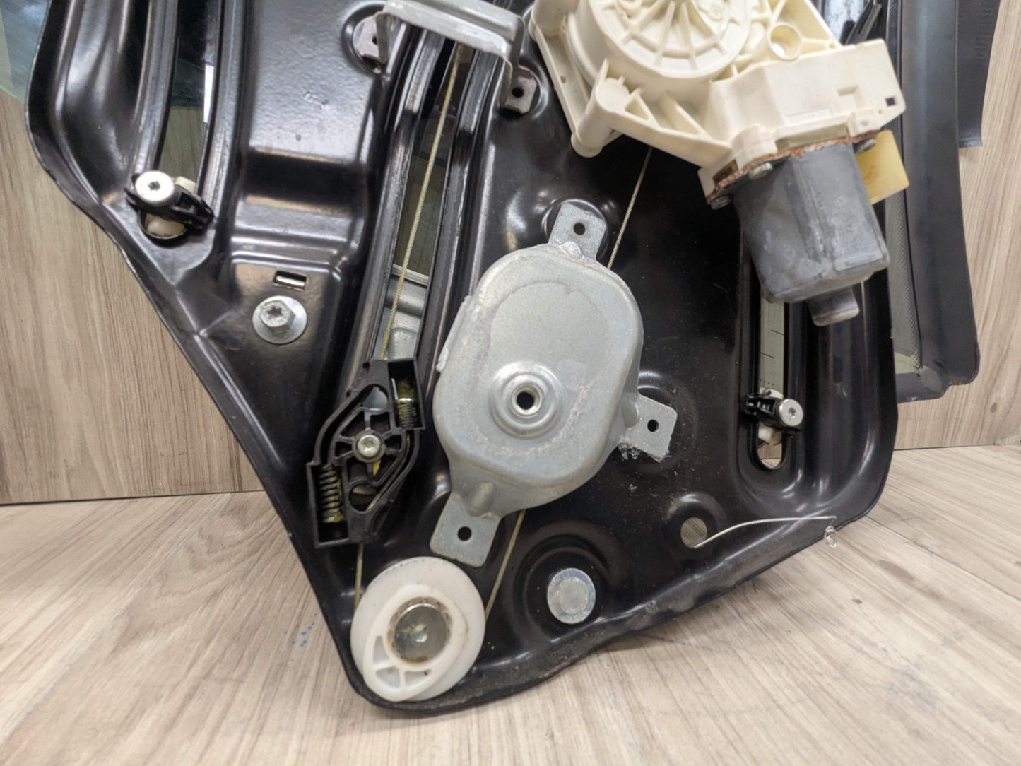 07-13 OEM BMW E93 328 335 M3 Convertible Rear Left Driver Window Regulator Glass