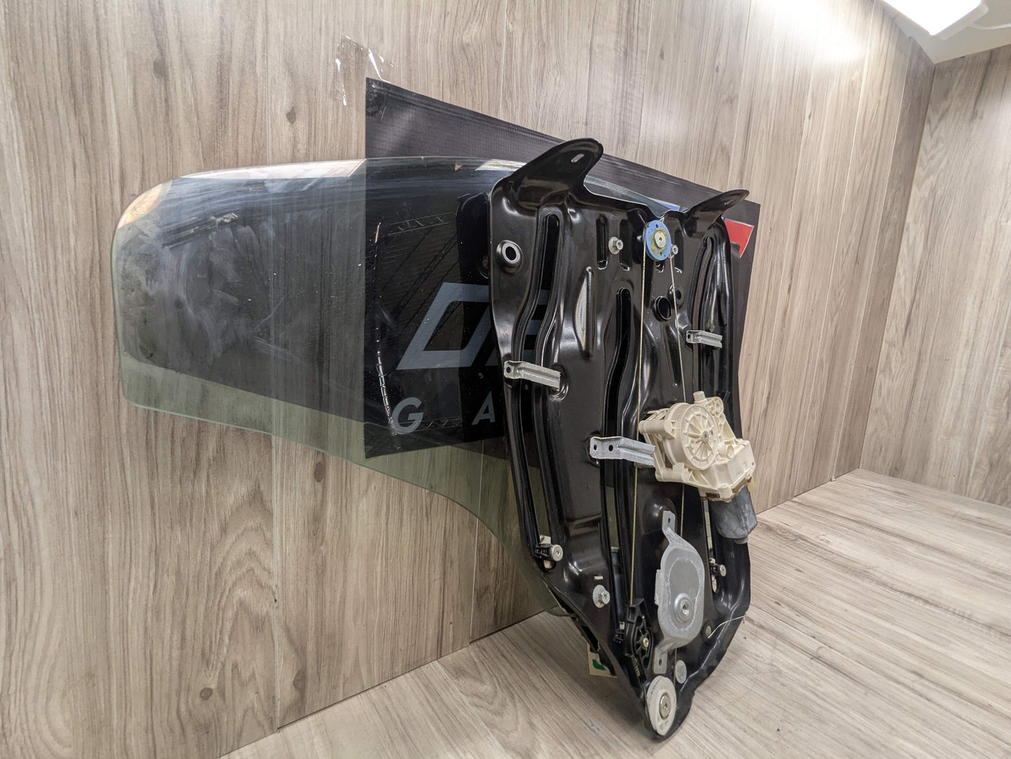 07-13 OEM BMW E93 328 335 M3 Convertible Rear Left Driver Window Regulator Glass