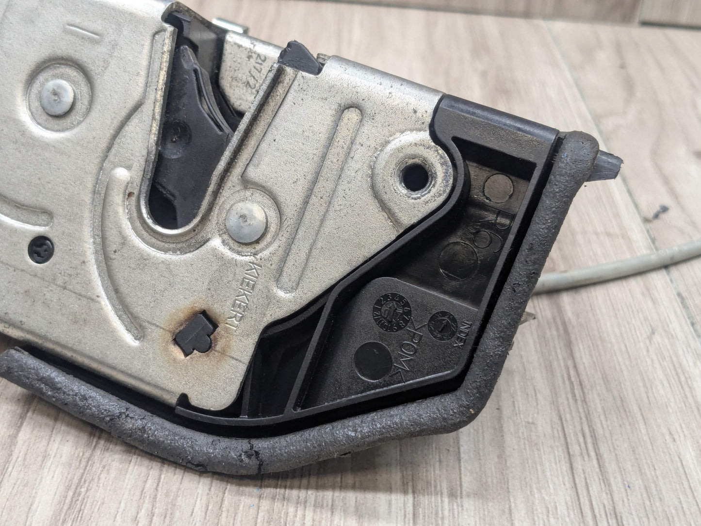 OEM BMW E82 E90 F23 F30 F32 E60 F01 M4 X6 REAR RIGHT Door Lock Latch Actuator