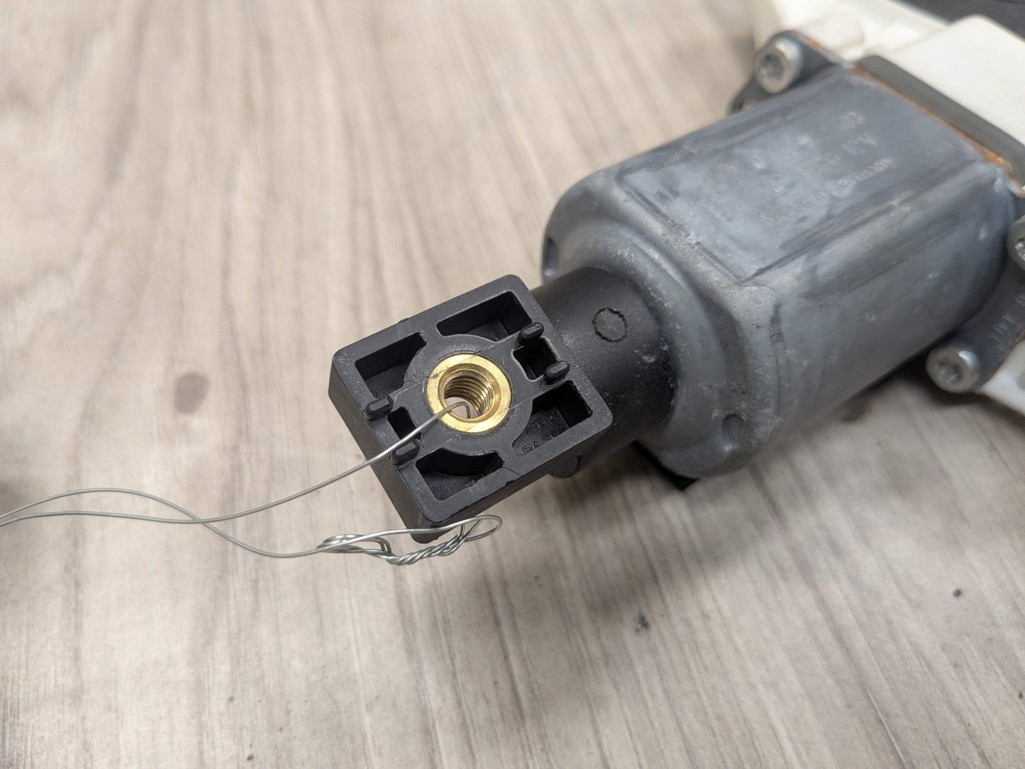 07-16 OEM BMW E89 E92 E93 328 335 M3 SIDE Door Window Regulator Motor