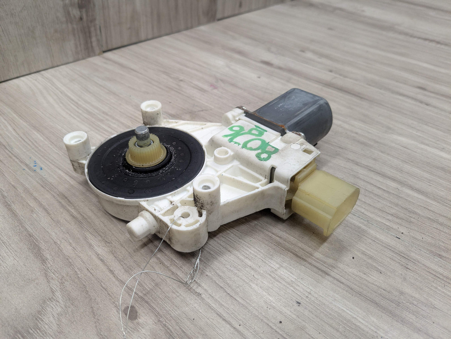 07-16 OEM BMW E89 E92 E93 328 335 M3 SIDE Door Window Regulator Motor