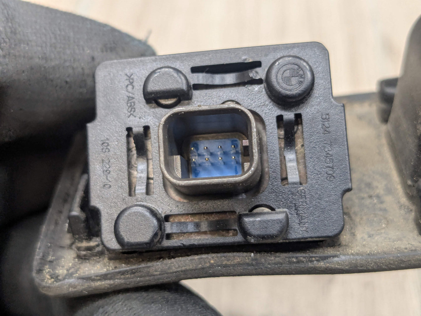 OEM BMW F15 F22 F23 F87 F85 M2 Rear View Reverse Back Up Camera Cover Trim