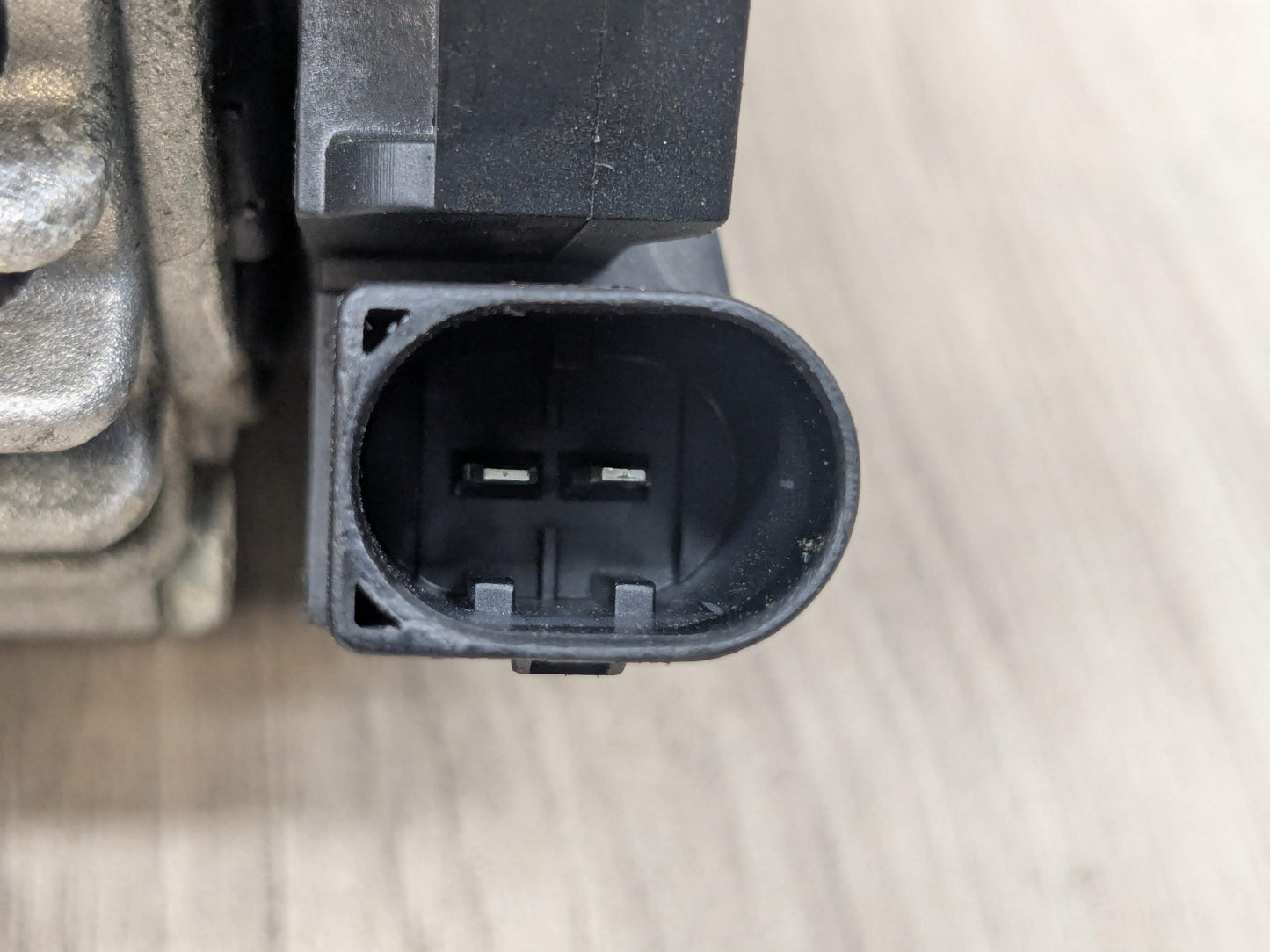 OEM BMW E82 E88 E90 E92 E93 135 335 N54 Charging Alternator Generator 180A