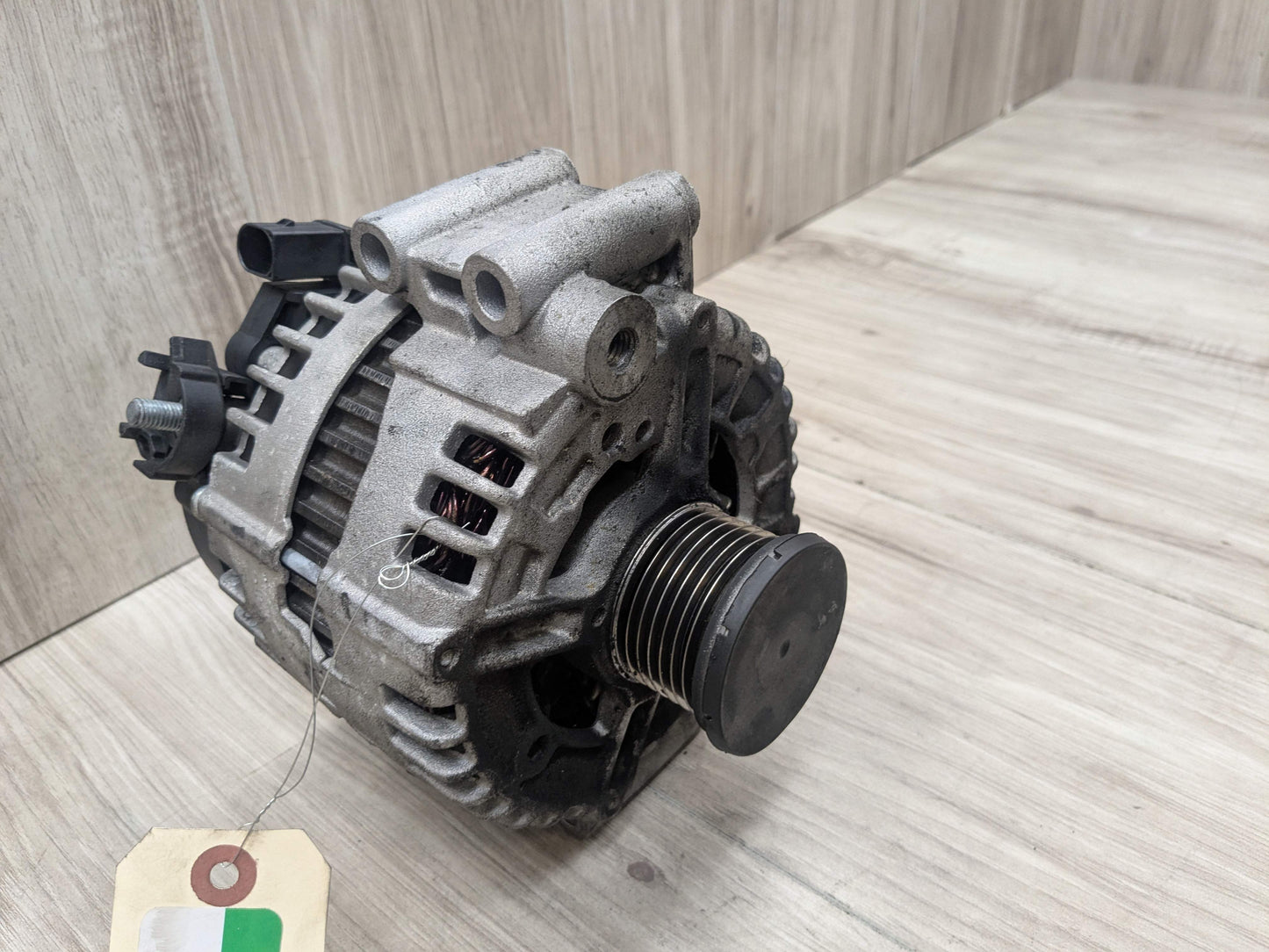 OEM BMW E82 E88 E90 E92 E93 135 335 N54 Charging Alternator Generator 180A
