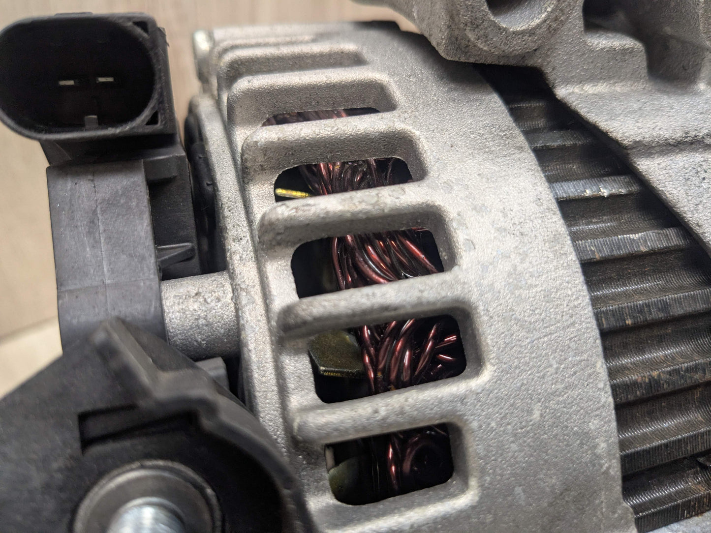 OEM BMW E82 E88 E90 E92 E93 135 335 N54 Charging Alternator Generator 180A