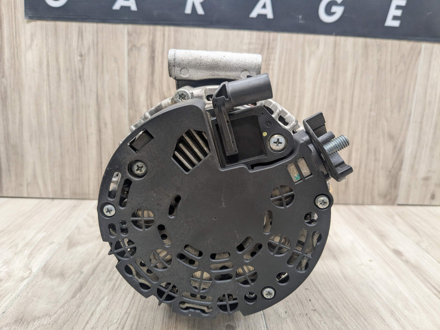 OEM BMW E82 E88 E90 E92 E93 135 335 N54 Charging Alternator Generator 180A