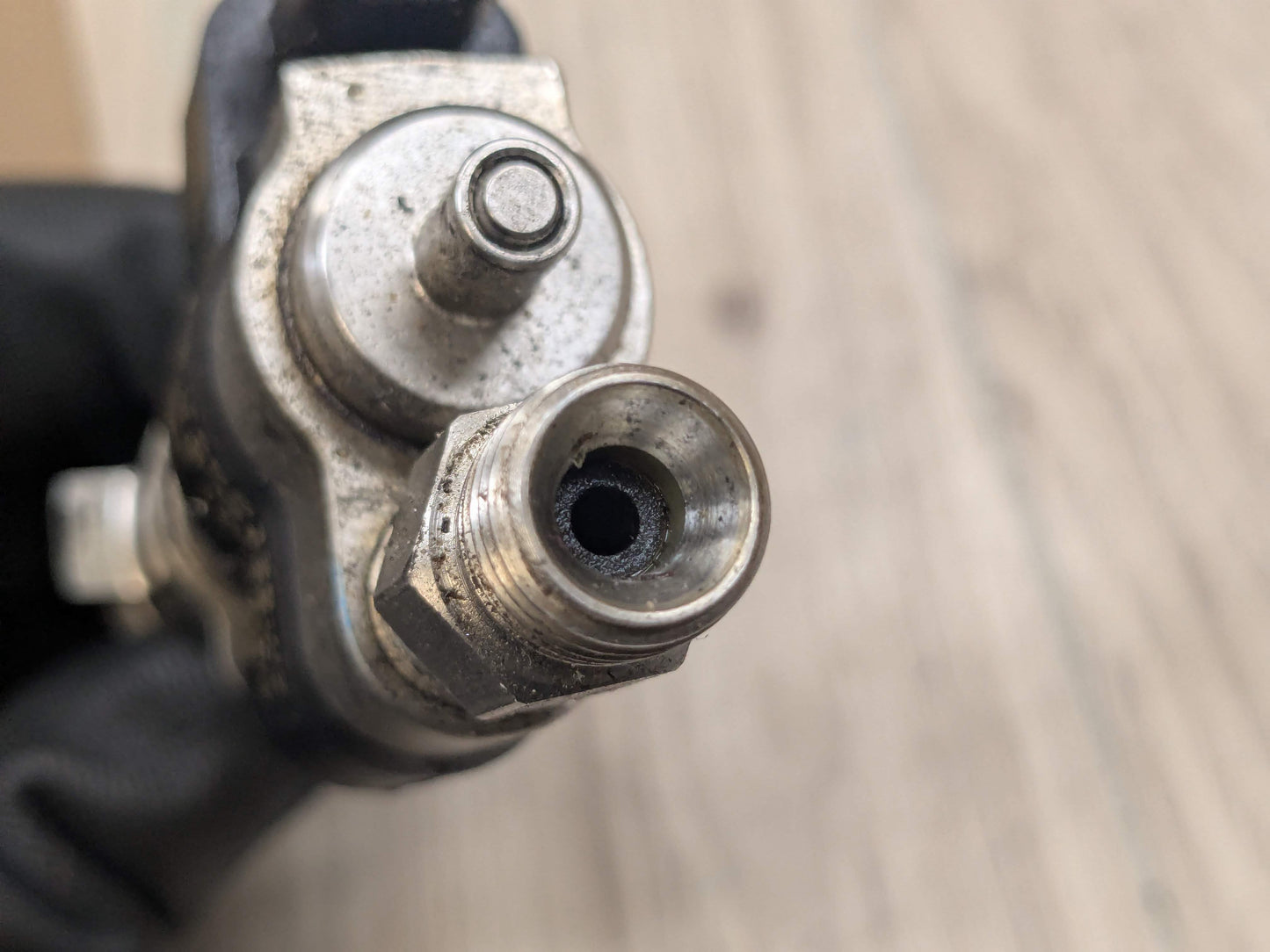 BMW E90 E92 E93 F10 F12 F01 Engine N63 N54 High Pressure Fuel Injector INDEX 02