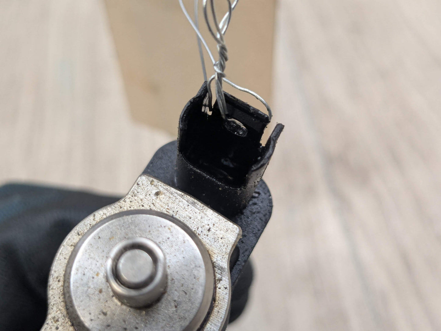 BMW E90 E92 E93 F10 F12 F01 Engine N63 N54 High Pressure Fuel Injector INDEX 02