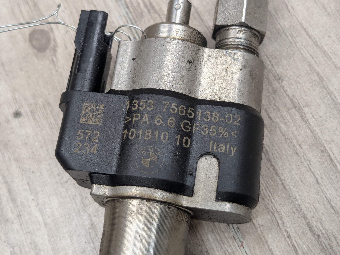 BMW E90 E92 E93 F10 F12 F01 Engine N63 N54 High Pressure Fuel Injector INDEX 02