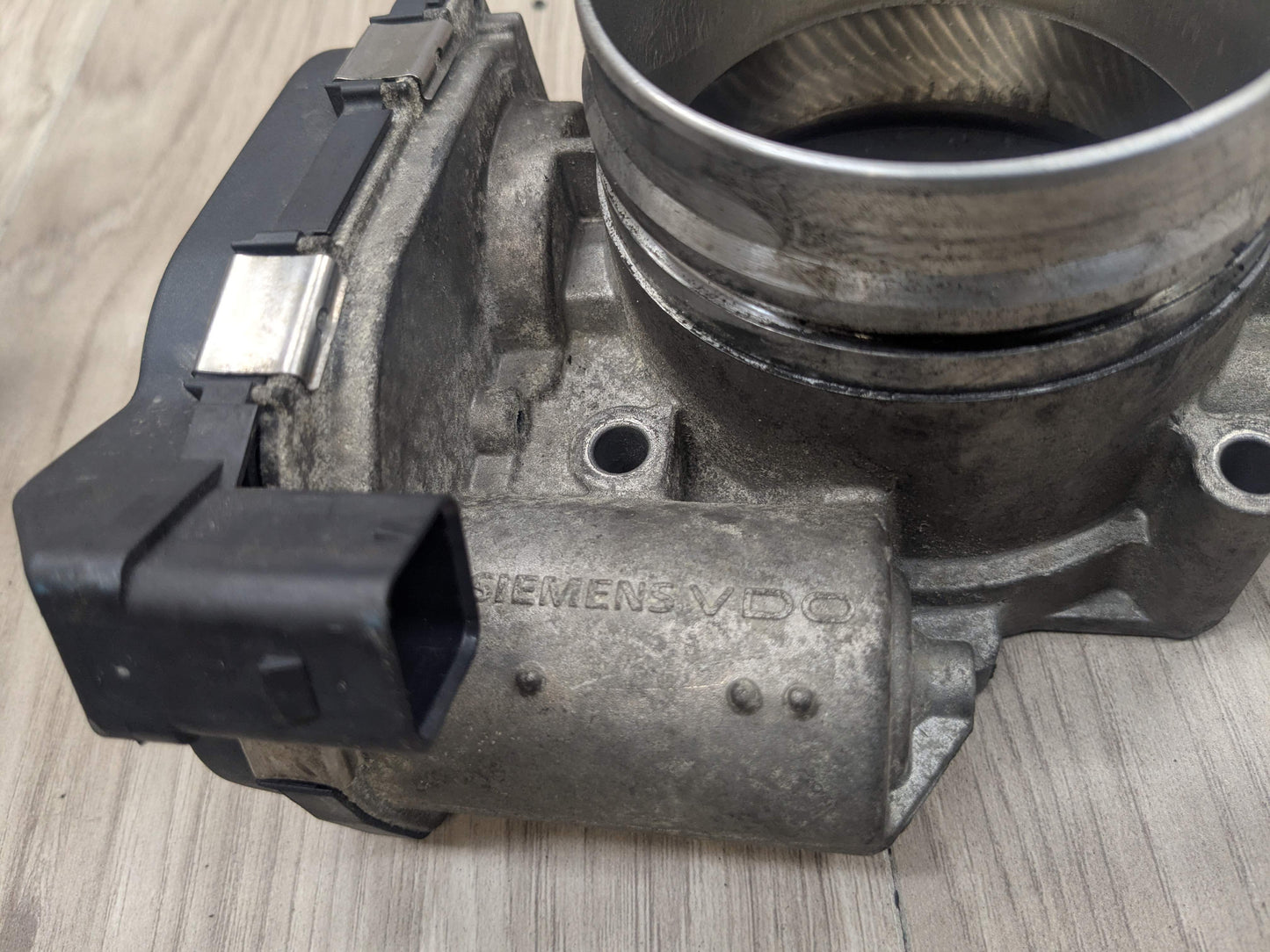 OEM BMW E60 E71 E82 E88 E89 E90 E92 E93 F01 F02 135 335 Engine N54 Throttle Body