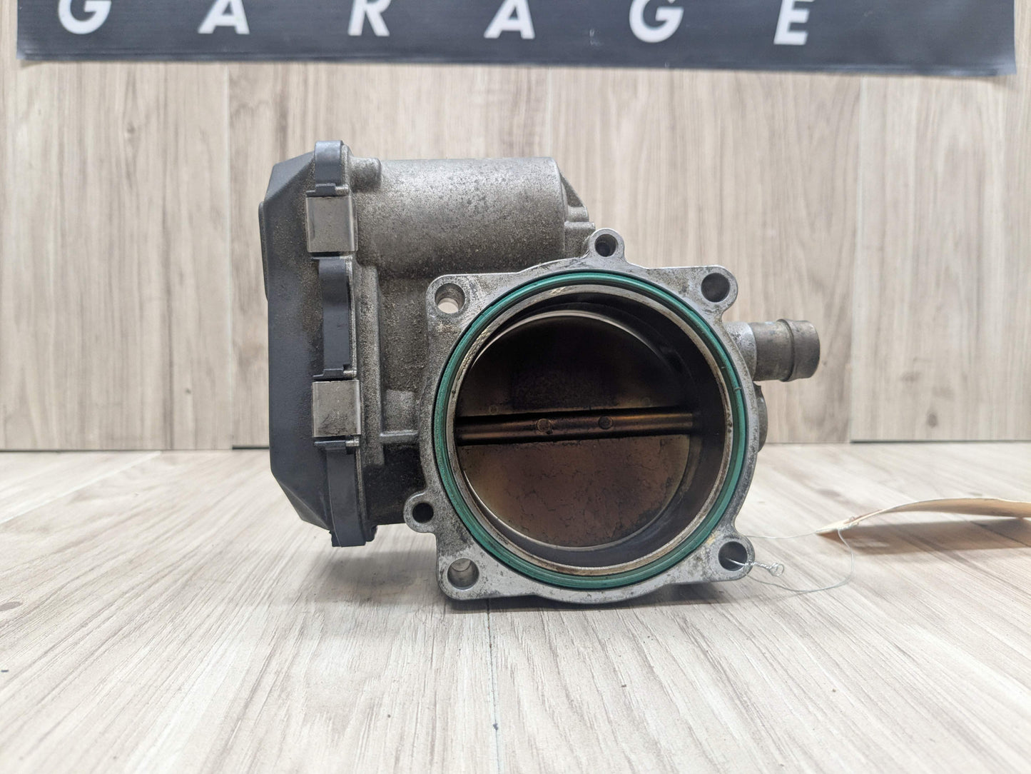 OEM BMW E60 E71 E82 E88 E89 E90 E92 E93 F01 F02 135 335 Engine N54 Throttle Body