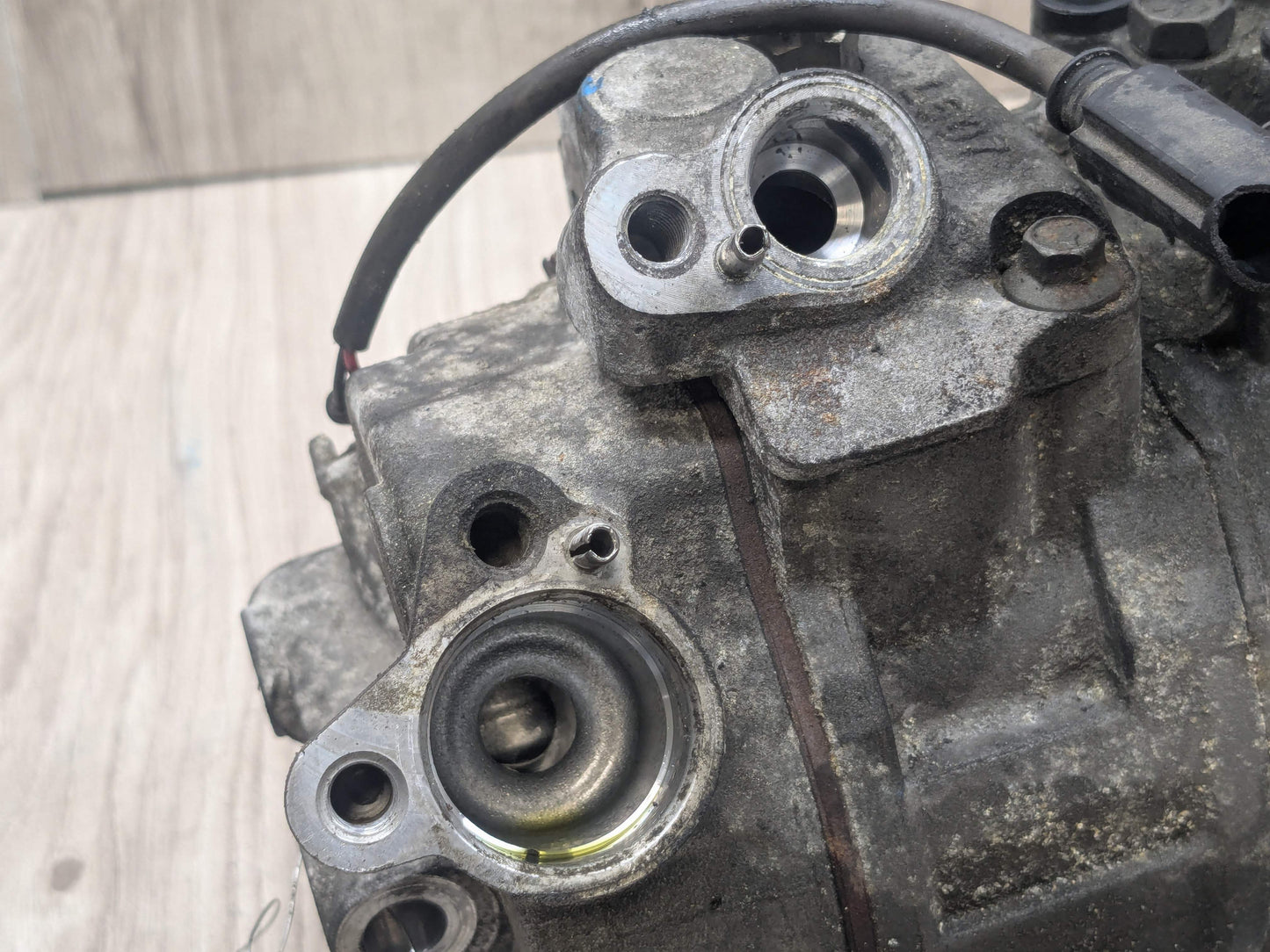 OEM BMW E82 E88 E89 E90 E92 E93 335 AC Compressor Clutch A/C Pump Pulley N54 N55