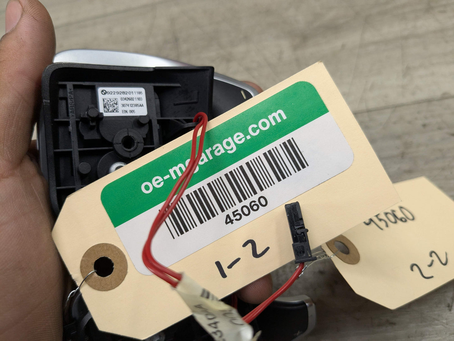 OEM BMW E82 E88 E90 E92 E93 135 328 335 LCI AT Paddle Shifters Plus Minus SET