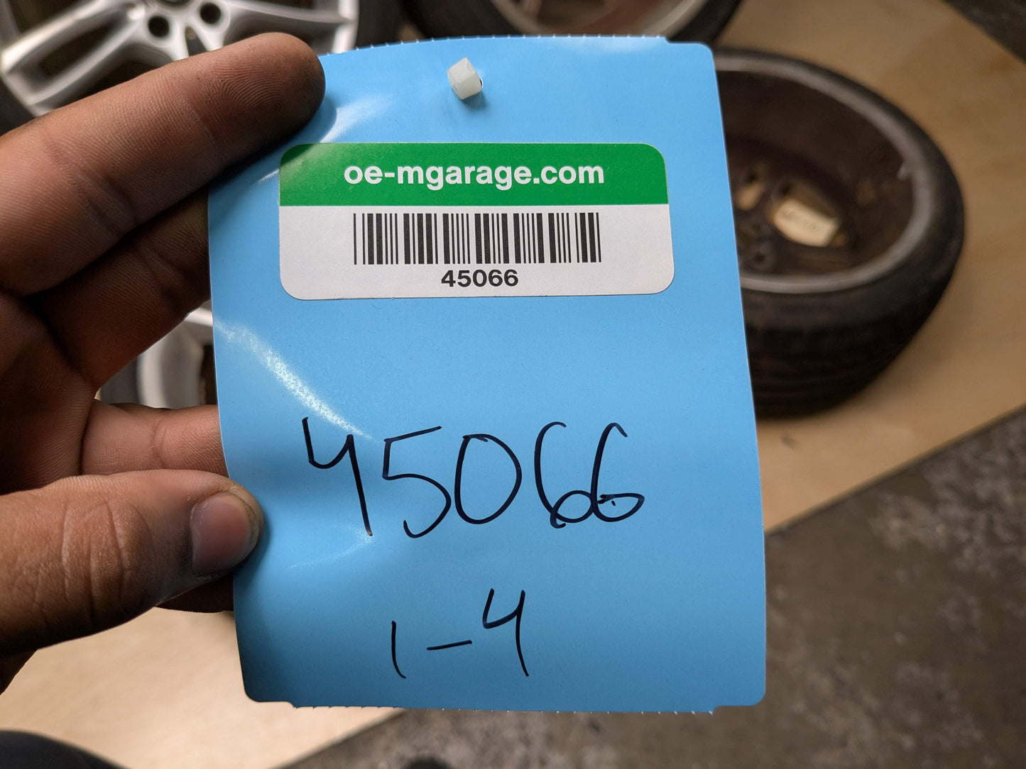 OEM BMW E82 E88 128 135 Wheels Rims 18x7.5/8.5 ET49/52 Dual Spoke Style 261 SET