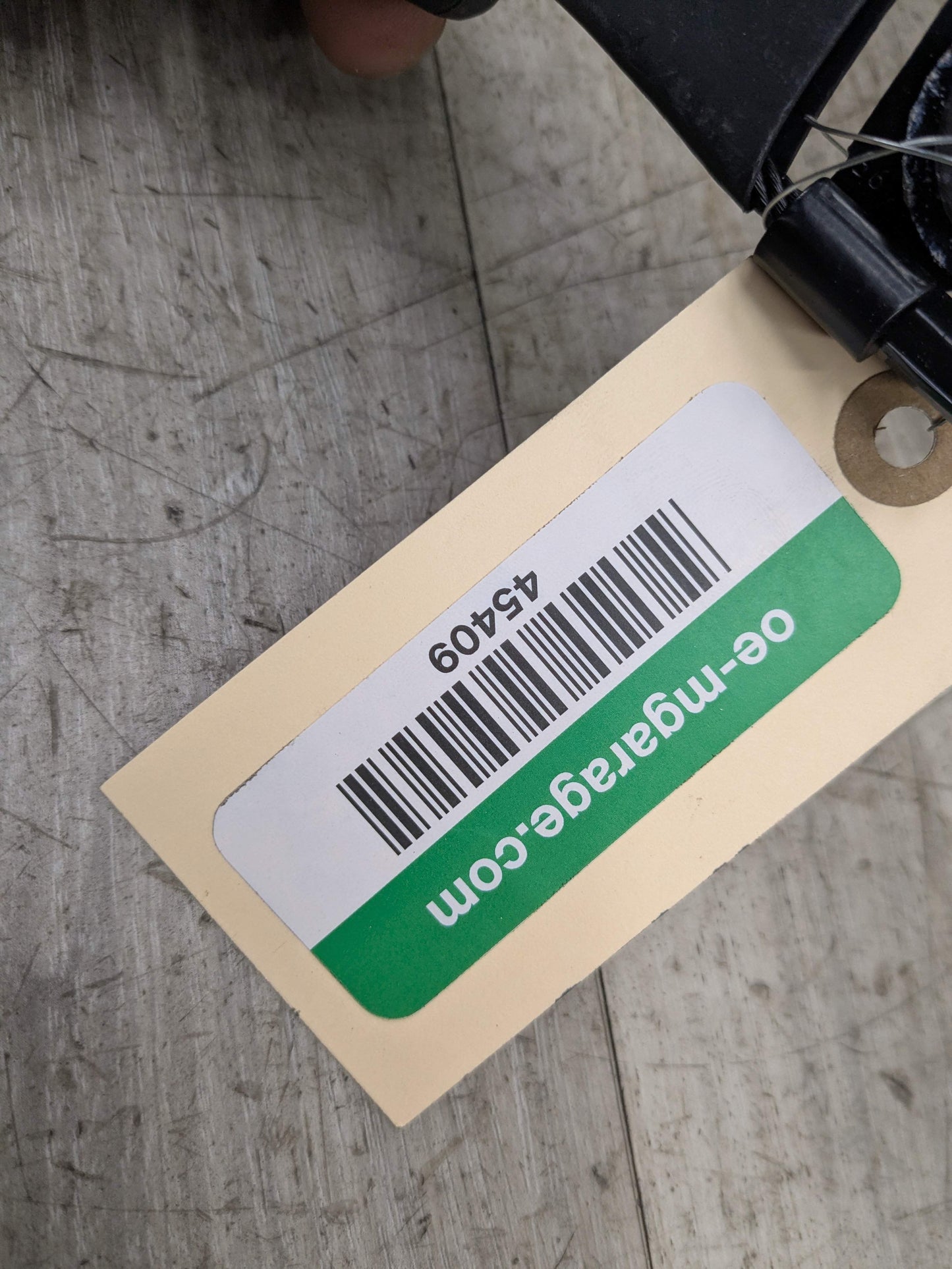 18-24 OEM AUDI Q5 SQ5 Rear Center Middle Seatbelt Seat Belt Buckle