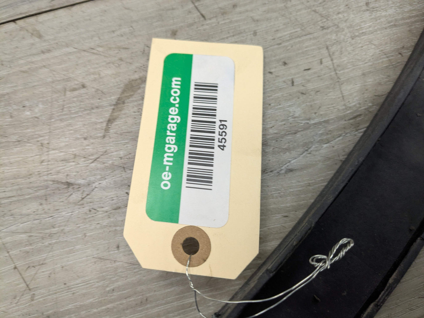 15-19 OEM BMW F16 X6 Front Right Passenger Fender Flare Wheel Arch Molding Trim