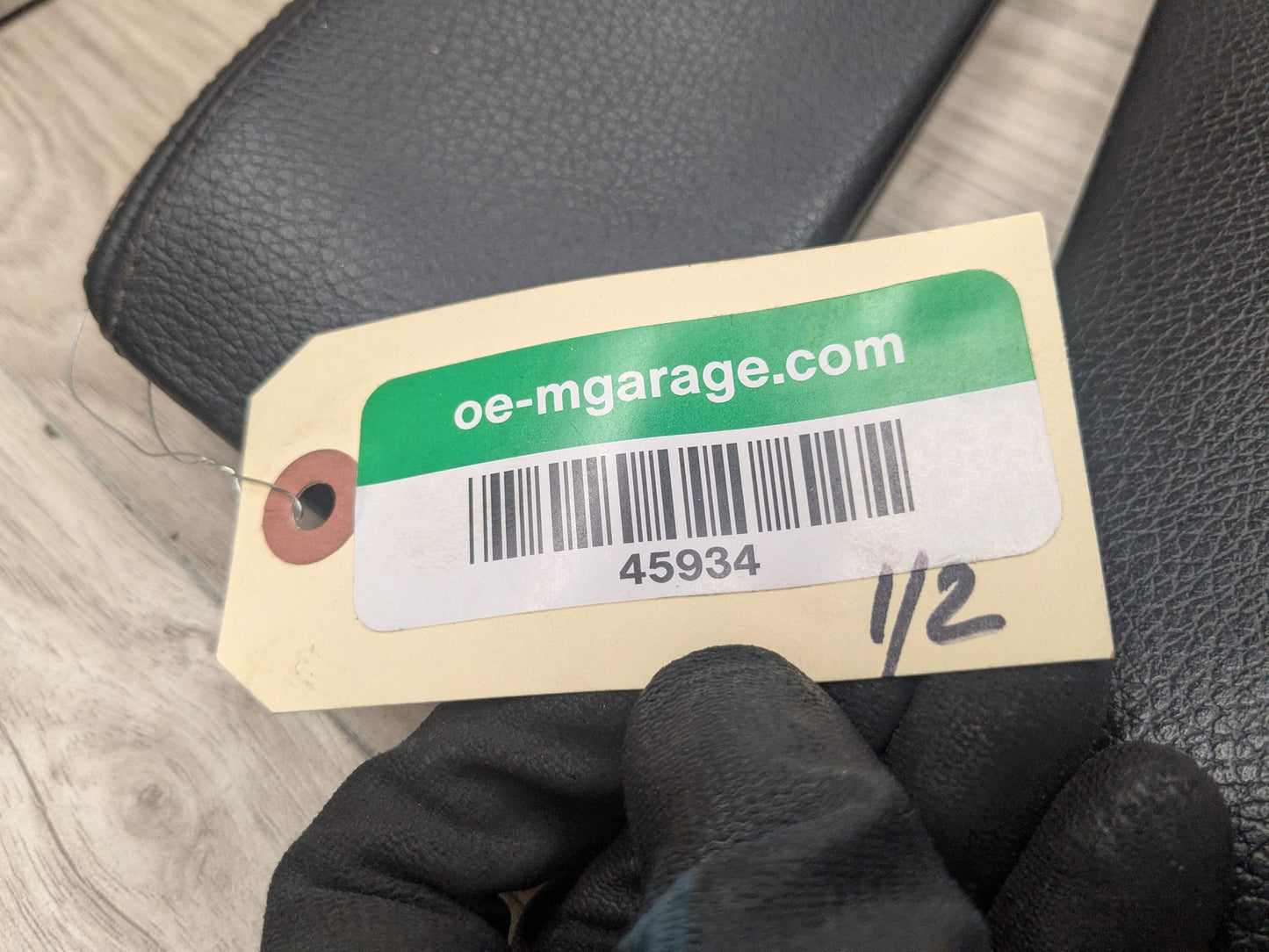 17-23 OEM BMW G30 530 540 M550 Retractable Armrest Tray Console Leather Black