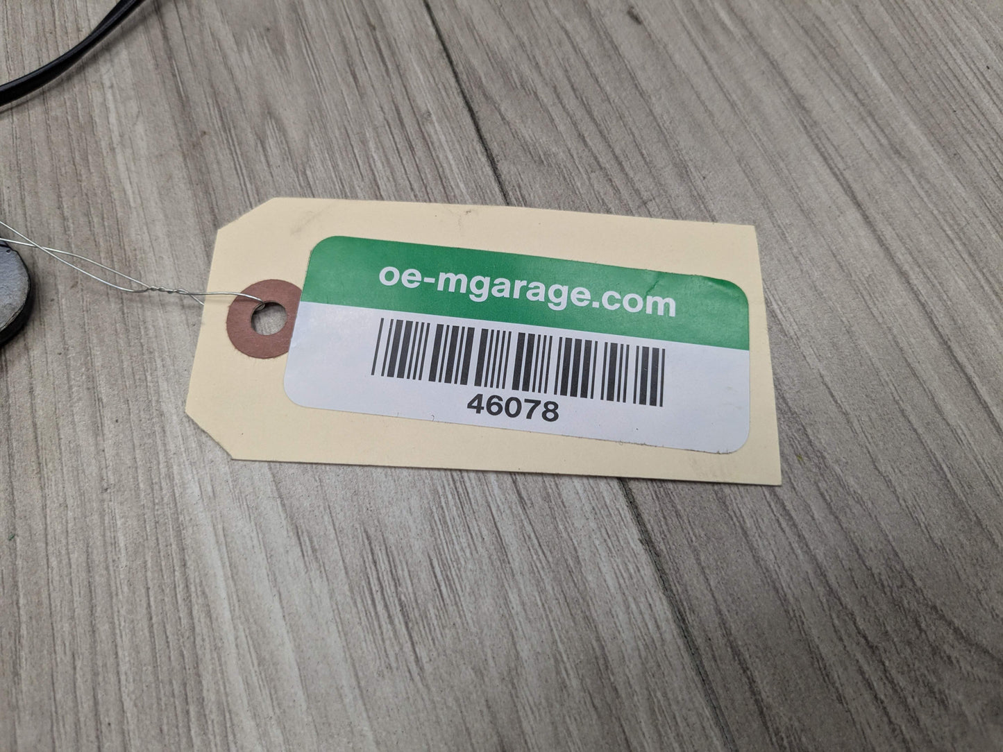 OEM BMW F90 G11 G12 G30 530 540 M550 750 M5 Front Left or Right Seatbelt Buckle