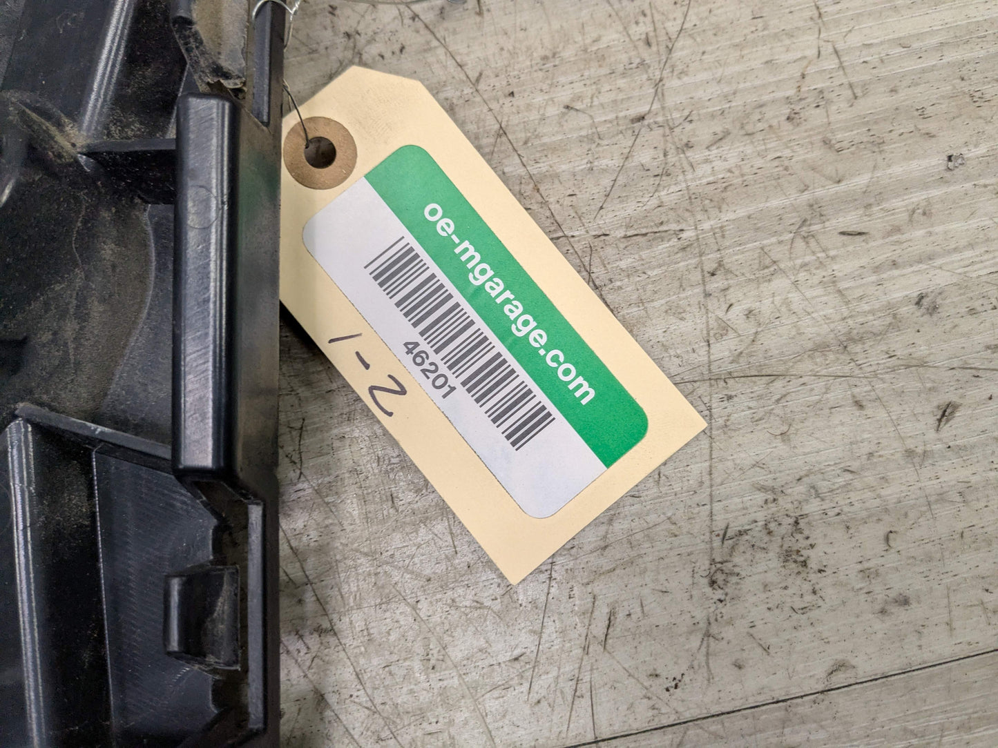 15-19 OEM BMW F16 X6 Rear Left Driver Bumper Supports Brackets Mounts Guide PAIR