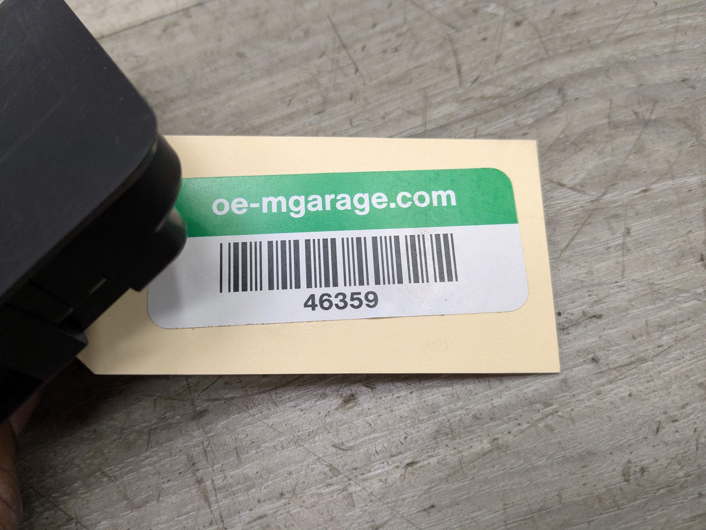 OEM BMW G01 G05 G20 G26 G80 M4 Center Console Storage Phone Car Wireless Charger