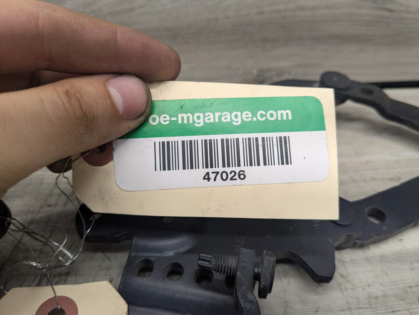 OEM BMW F22 F23 F30 F32 F33 F36 F80 F82 F83 F87 Left Right Side Hood Hinges PAIR