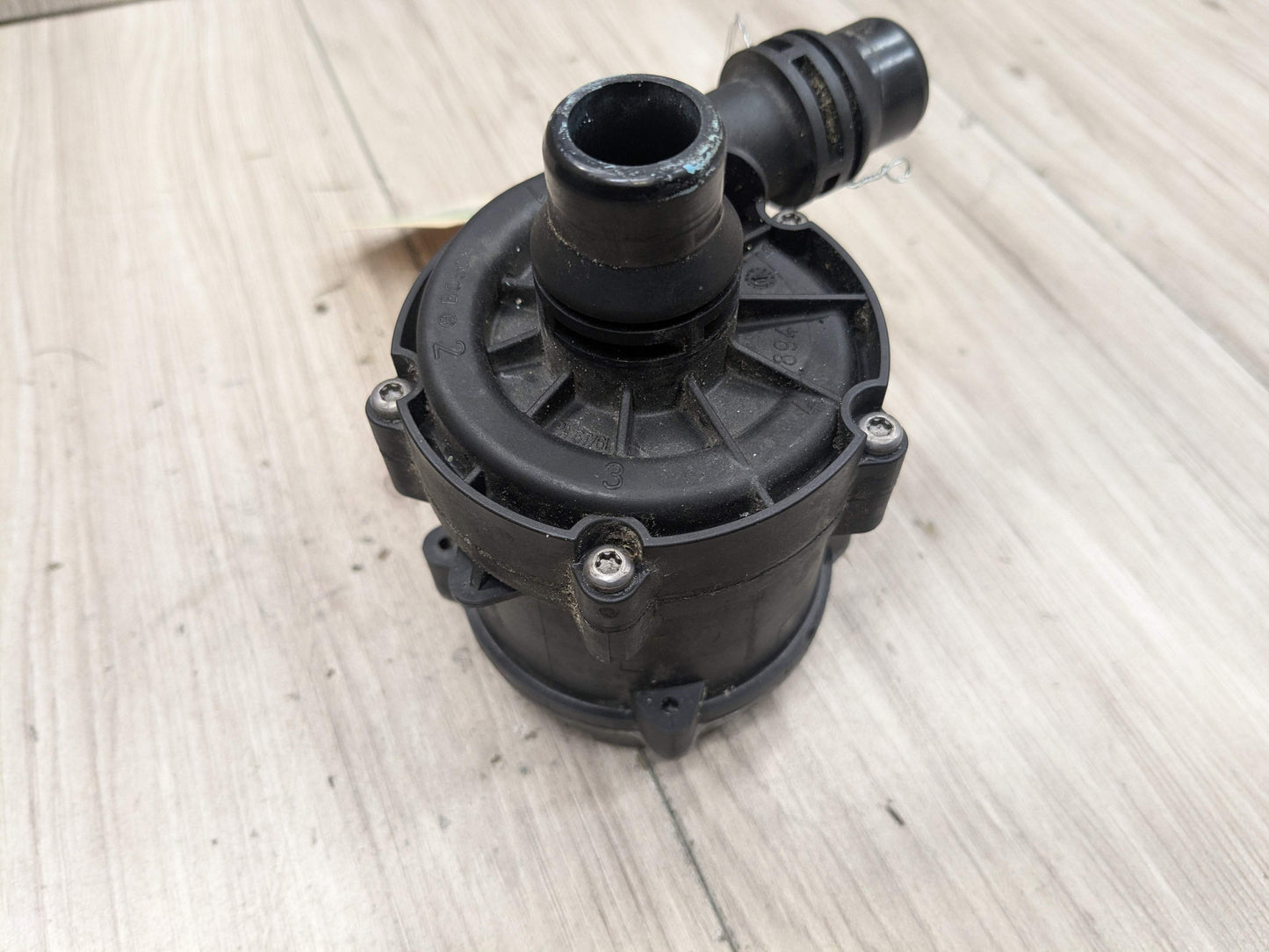 16-24 OEM BMW F90 G11 G12 G30 M5 Engine Electric Auxiliary Water Coolant Pump