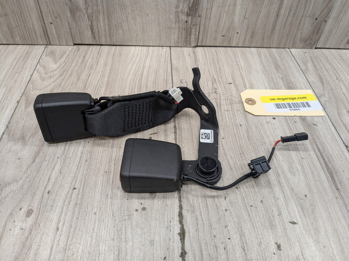 OEM BMW G20 G22 G26 G80 G82 M3 M4 Rear Right Passenger Seatbelt Seat Belt Buckle
