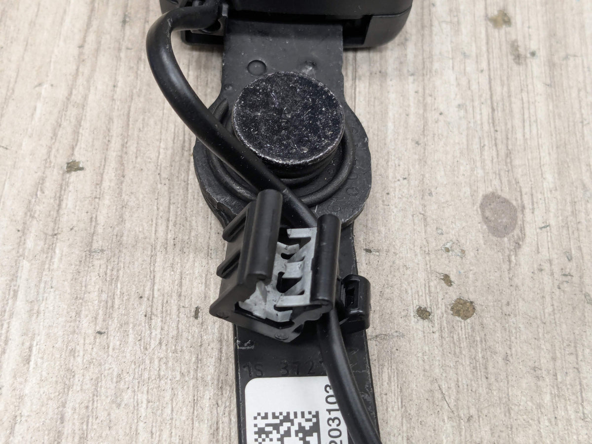 OEM BMW G20 G22 G26 G80 G82 M3 M4 Rear Left Driver Seatbelt Seat Belt Buckle