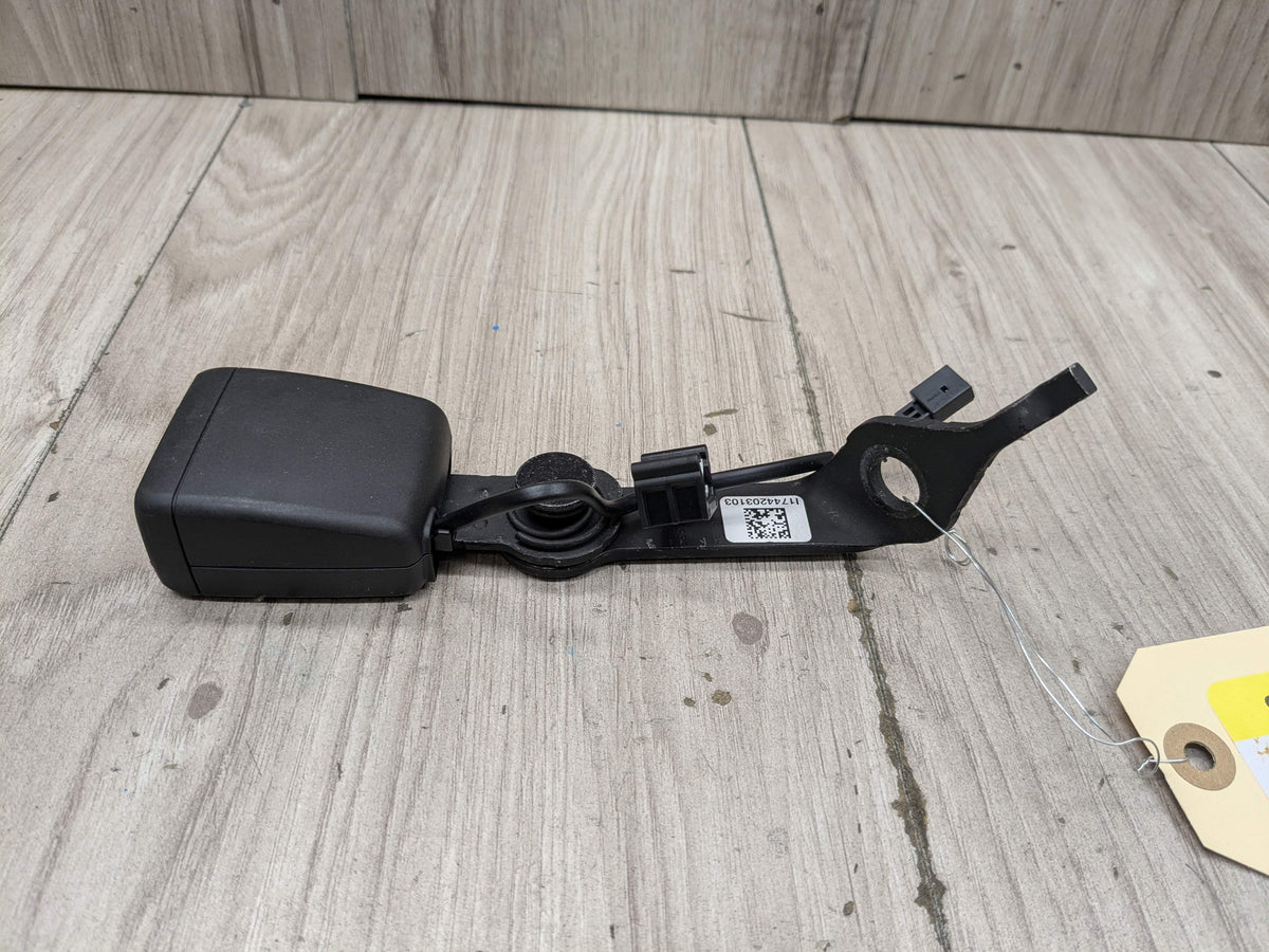 OEM BMW G20 G22 G26 G80 G82 M3 M4 Rear Left Driver Seatbelt Seat Belt Buckle