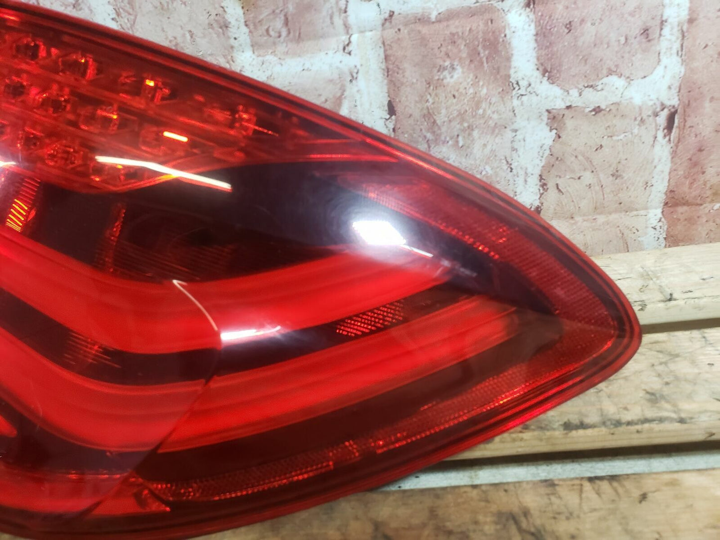 2010-2013 BMW 535I GT F07 RIGHT PASSENGER REAR OUTER TAIL LIGHT OEM