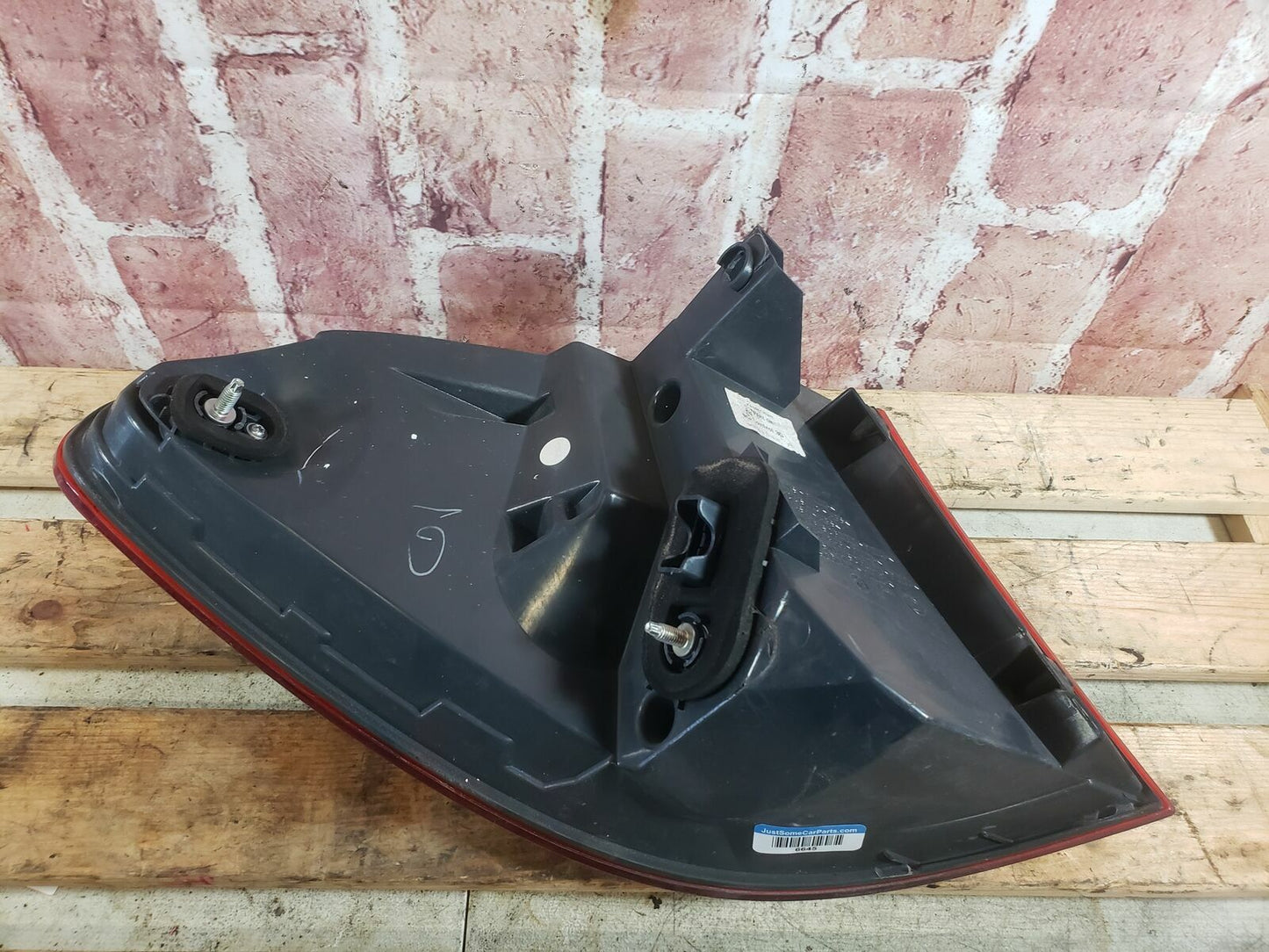 2010-2013 BMW 535I GT F07 RIGHT PASSENGER REAR OUTER TAIL LIGHT OEM