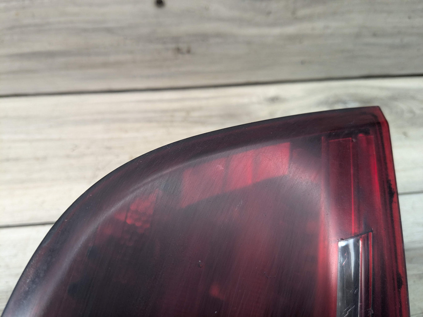 NOTE* 09-11 OEM BMW E90 LCI Sedan Rear Passenger Side Inner Tail Light Trunk Lid