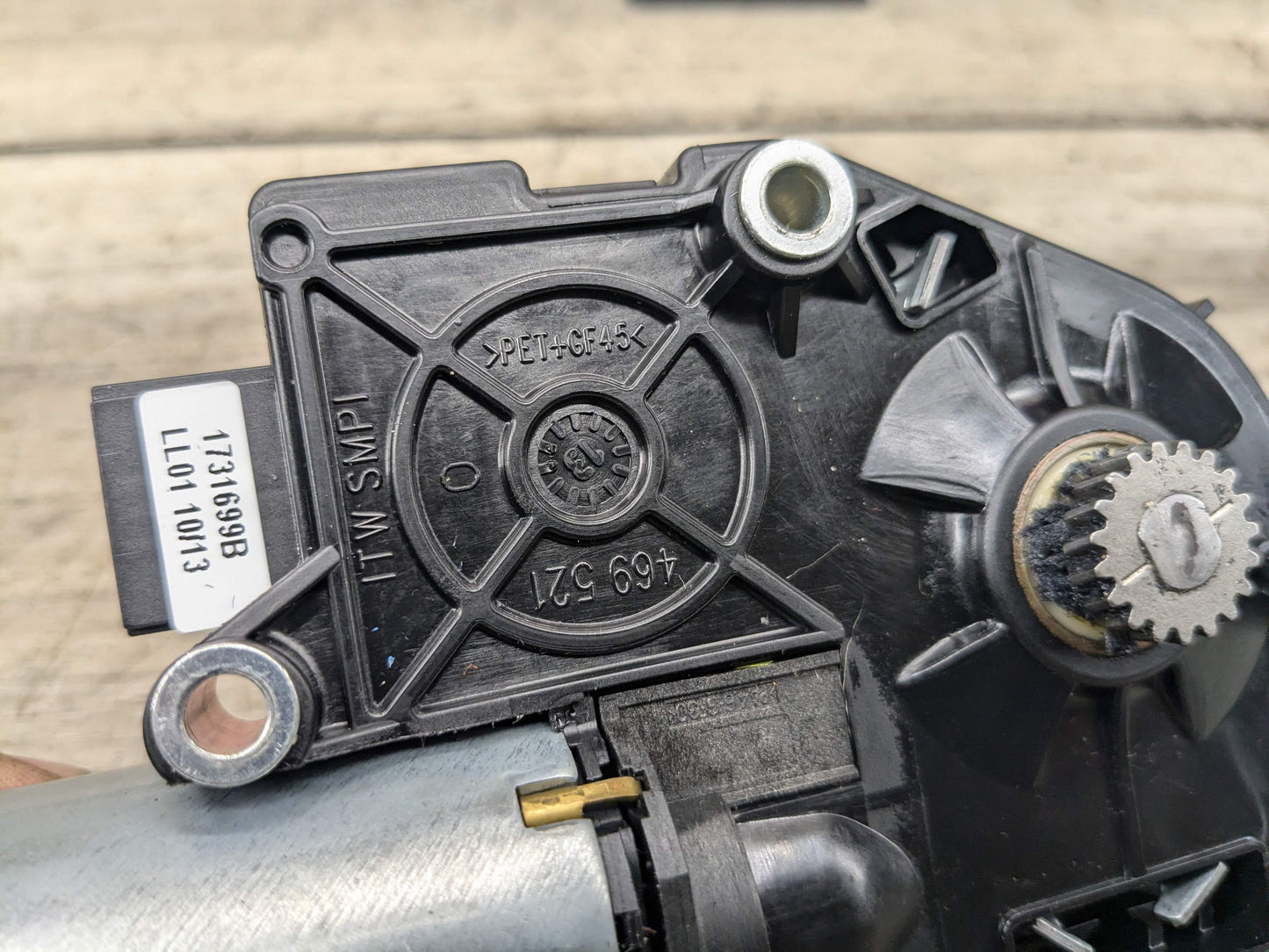 OEM BMW F06 F82 F80 F13 F01 F10 M2 M3 M4 M6 Upper Sunroof Moon Roof Motor Unit