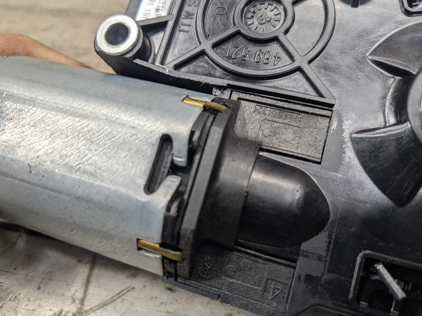OEM BMW F06 F82 F80 F13 F01 F10 M2 M3 M4 M6 Upper Sunroof Moon Roof Motor Unit
