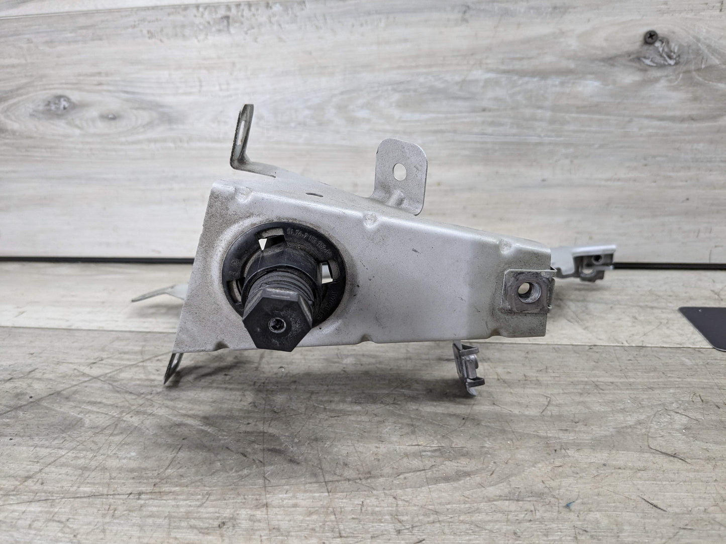 09-15 OEM BMW F01 F02 Front Left Driver Side Fender Bracket Wing Holder SET