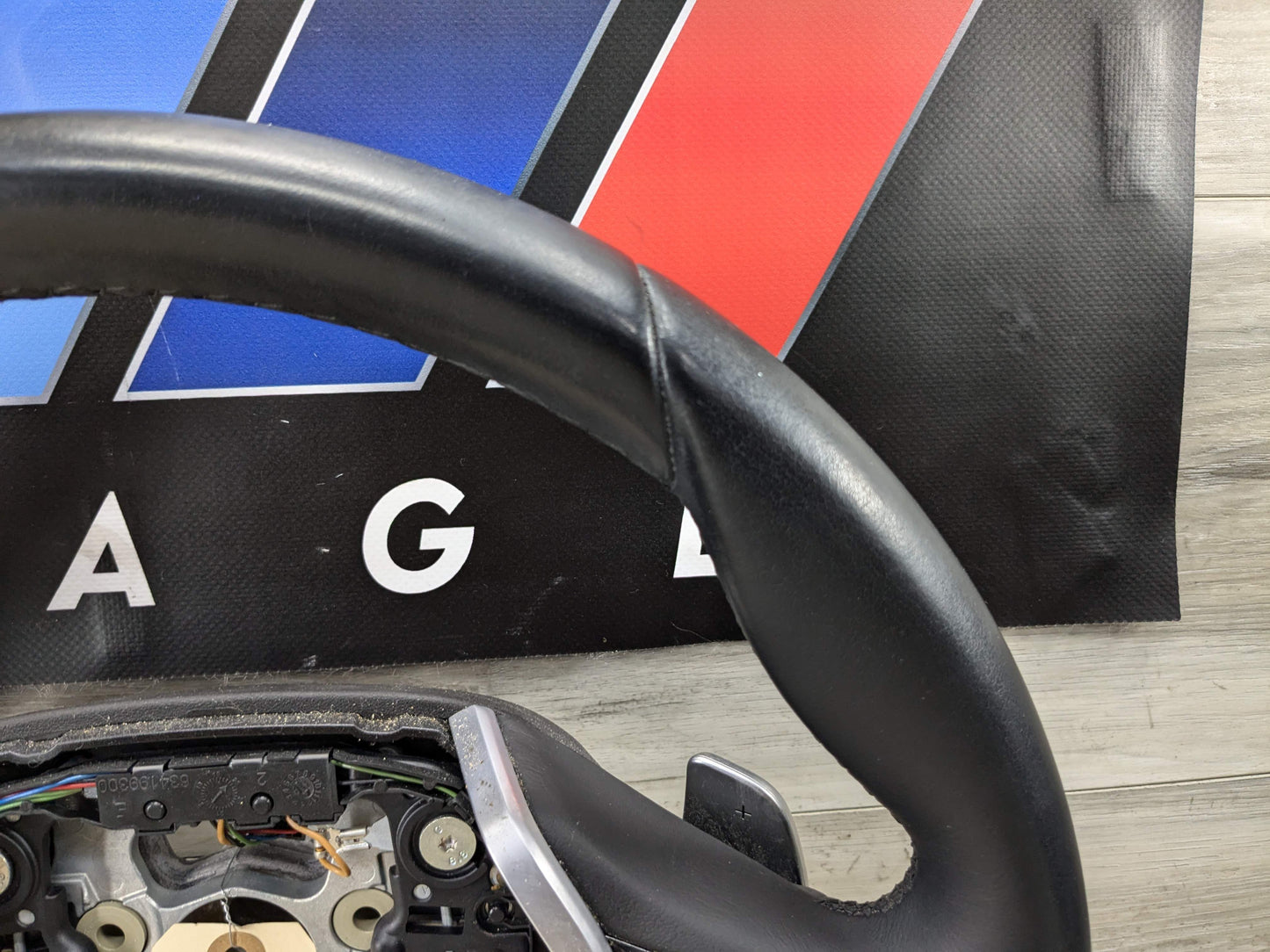 *PEELING* 21-24 OEM BMW G30 540 Steering Wheel Black Leather w/ Shifters