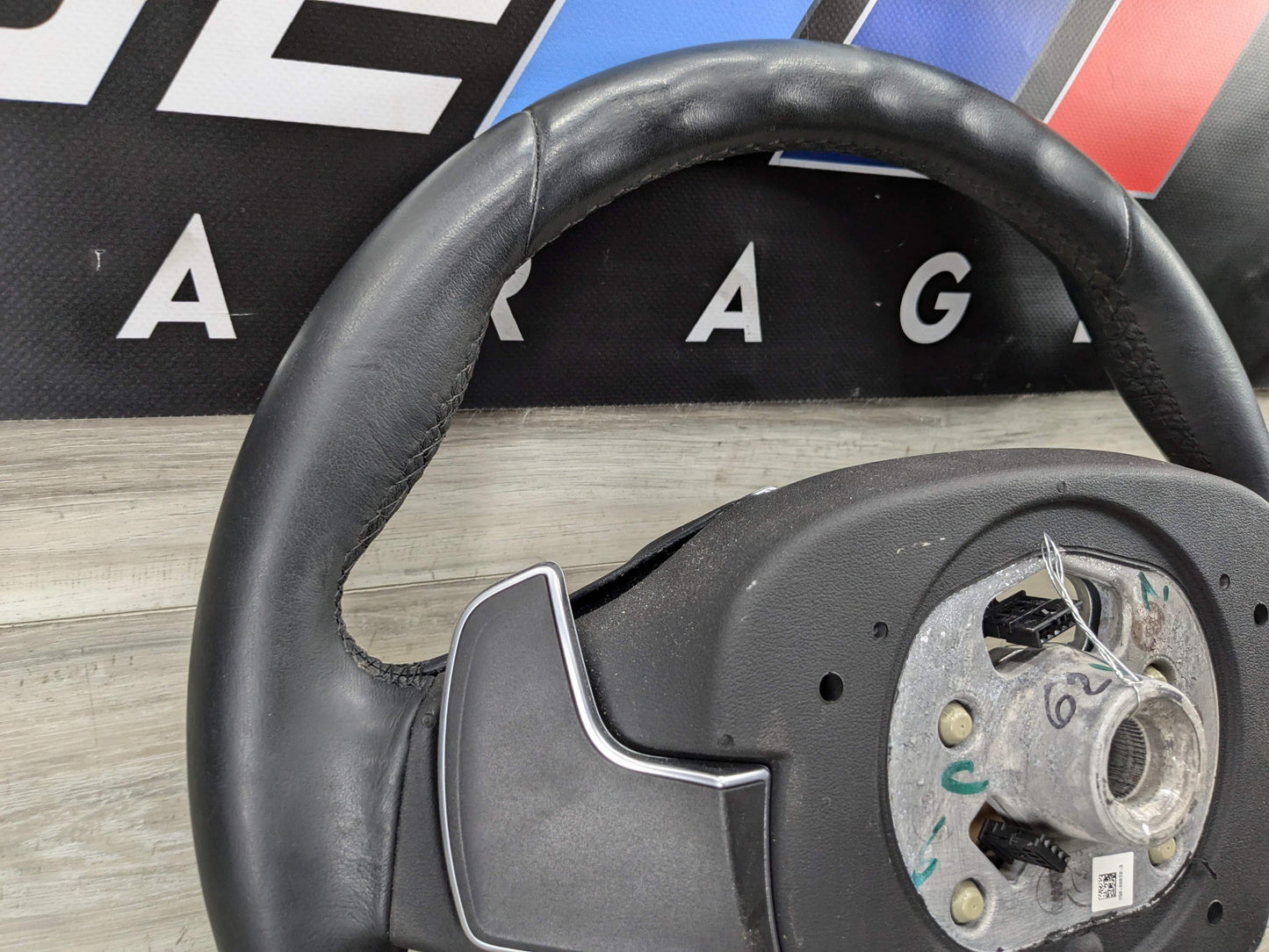 *PEELING* 21-24 OEM BMW G30 540 Steering Wheel Black Leather w/ Shifters