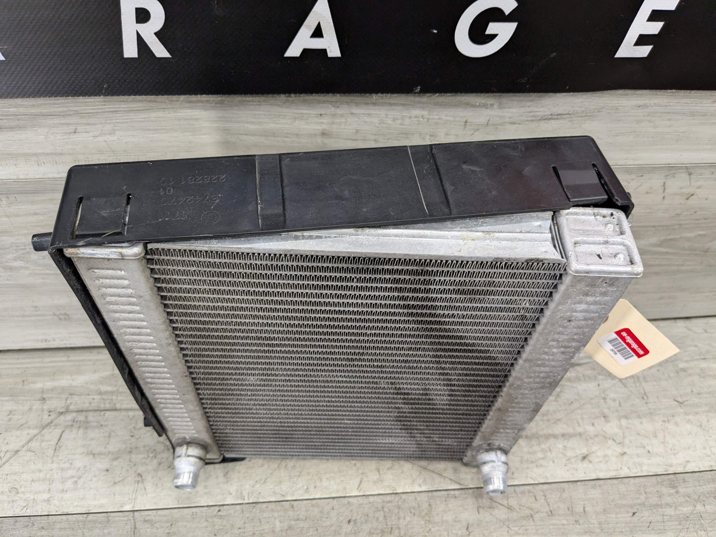 18-24 OEM BMW G12 G14 G16 G30 F90 F93 M5 M8 Second Auxiliary Coolant Radiator