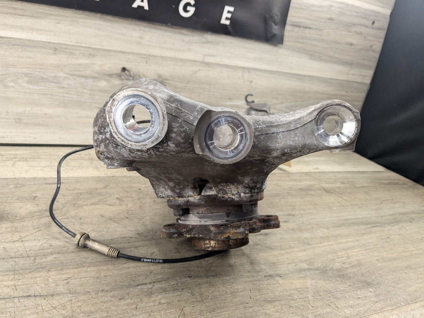 OEM BMW G30 G15 G16 530 540 RWD Front Driver Hub Spindle Knuckle Wheel Bearing