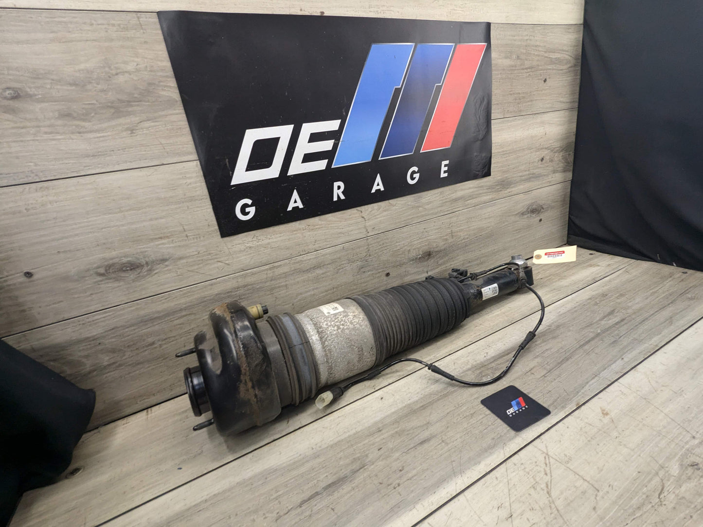 *PARTS* OEM BMW G11 G12 740 750 REAR Left Driver Air Suspension Shock Absorber