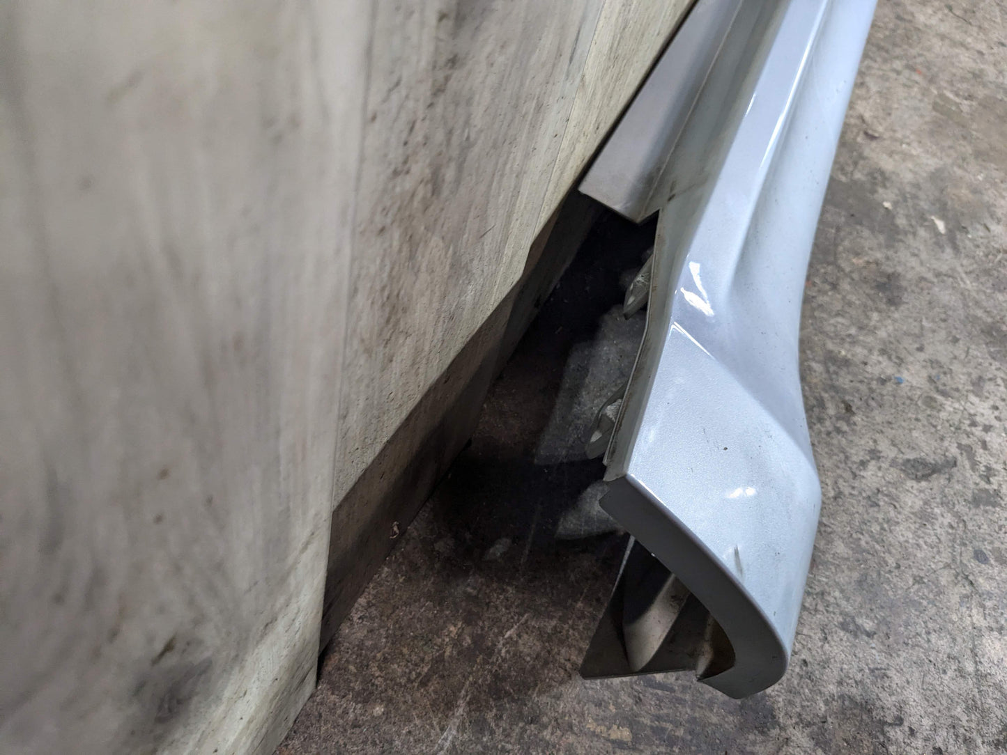 10-14 OEM BMW E71 X6M Left Driver Side Skirt Rocker Panel Trim Silver
