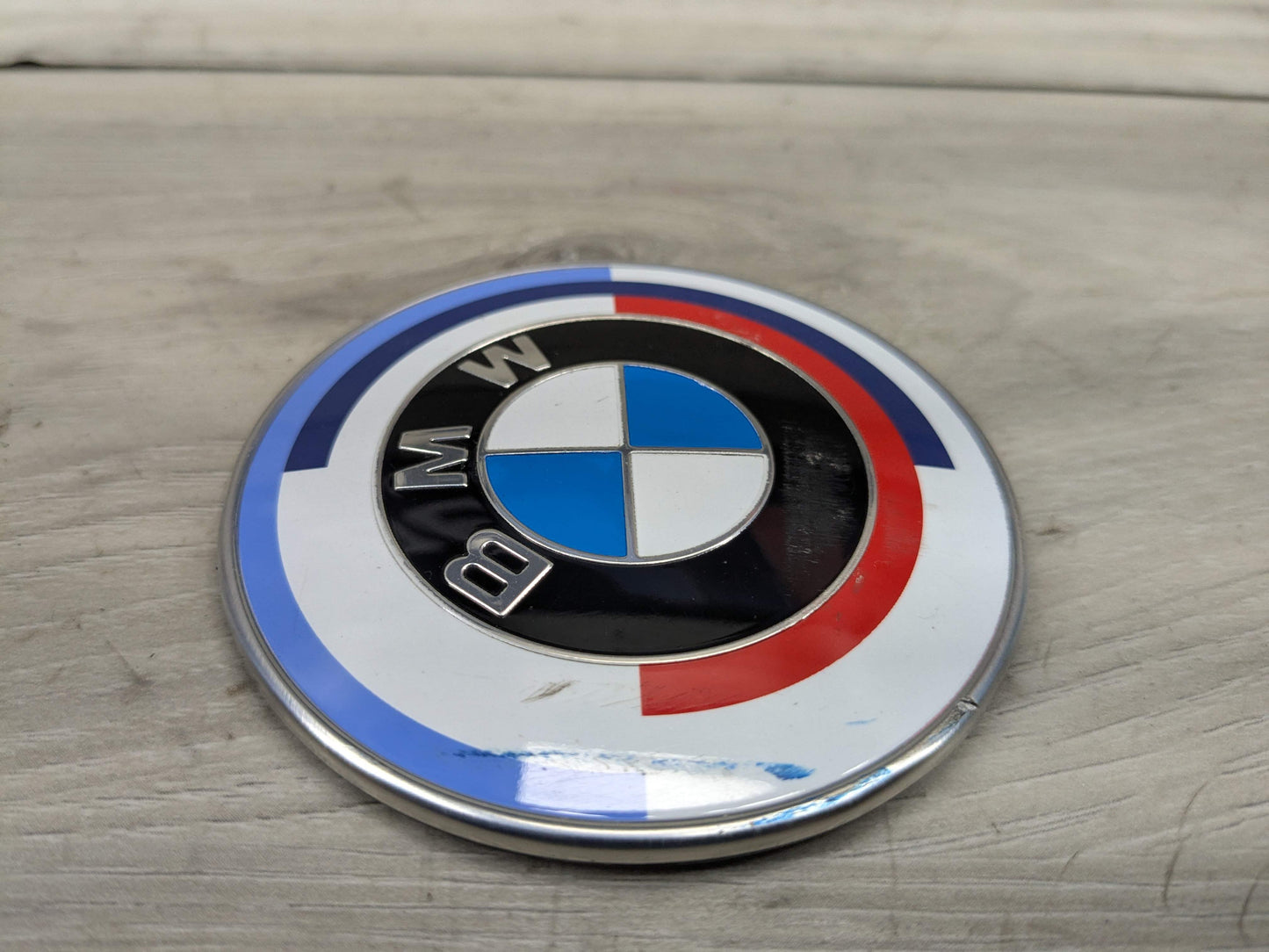 21-25 OEM BMW G22 G23 G42 230 M240 340 M440 Hood Badge 50 years M Diameter 82MM