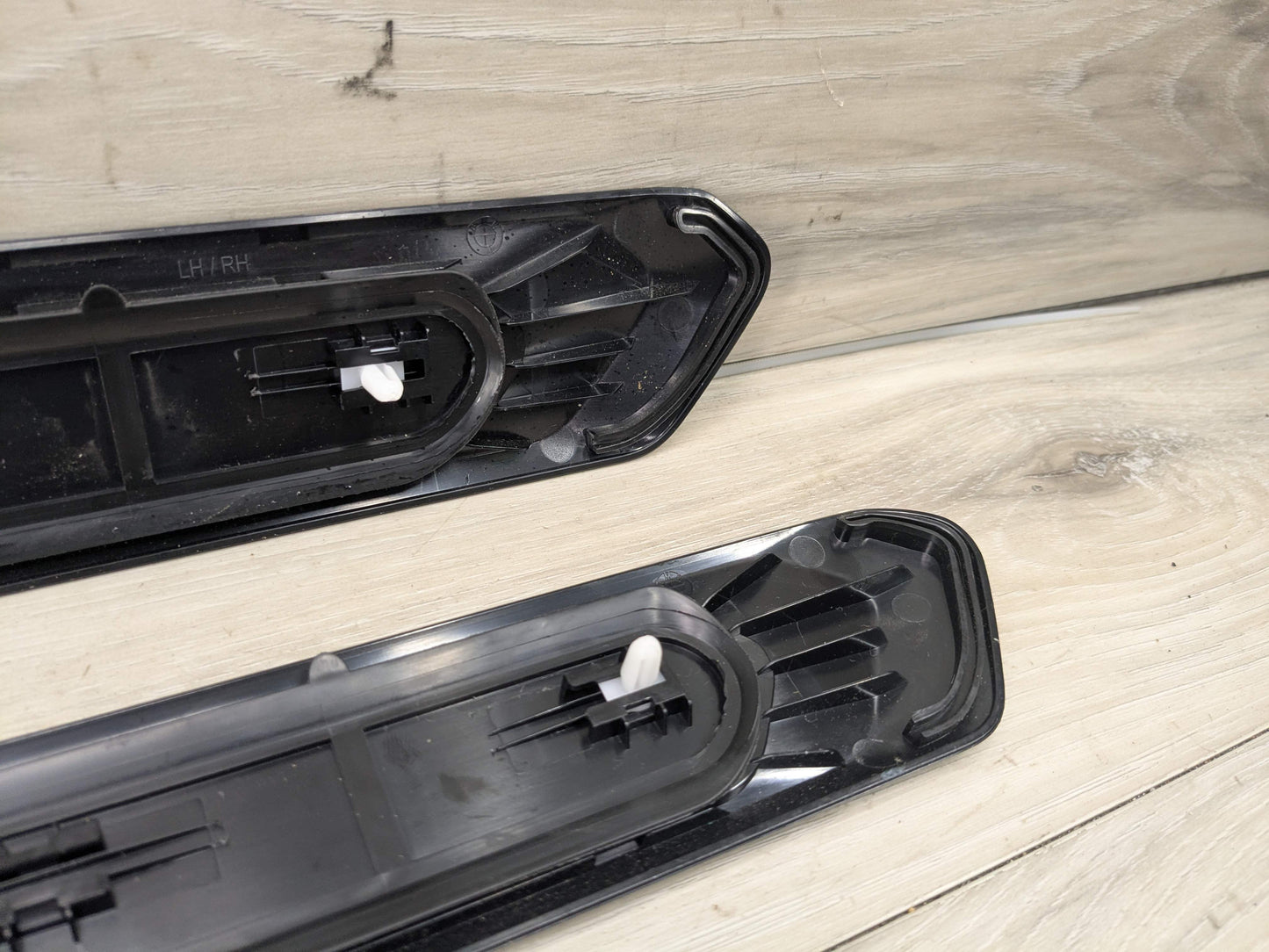 *NOTE* OEM BMW G01 G02 X3 X4 X Line Front Left Right Door Trim Cover Trim Sills
