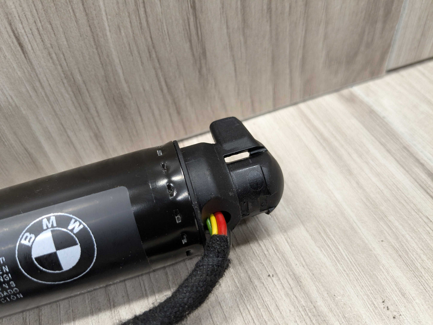 16-19 OEM BMW G11 G12 740 750 Right Passenger Electric Trunk Lid Shock Strut