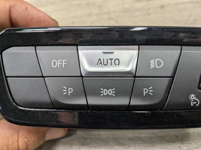 OEM BMW G20 G22 G23 G26 G42 G80 G82 M3 M4 Headlight Control Switch Light Module