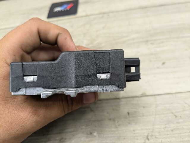 OEM BMW F90 G12 G20 G22 G23 G42 G80 G82 G83 M3 M5 Fuel Pump Control Module Unit