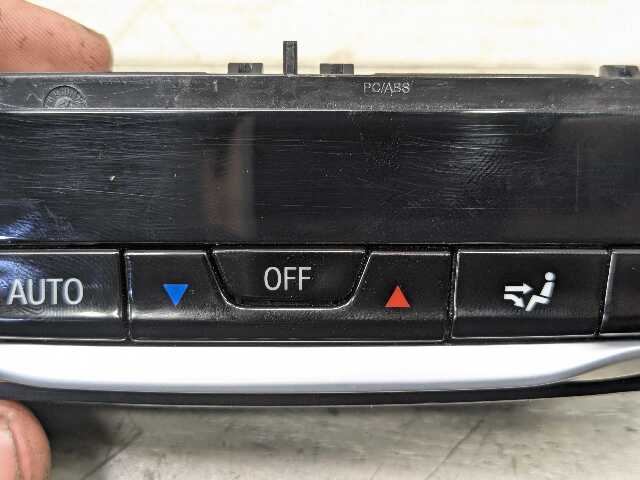 OEM BMW G20 G22 G23 G26 G42 G80 G82 AC Rear Heater Climate Control Switch Panel
