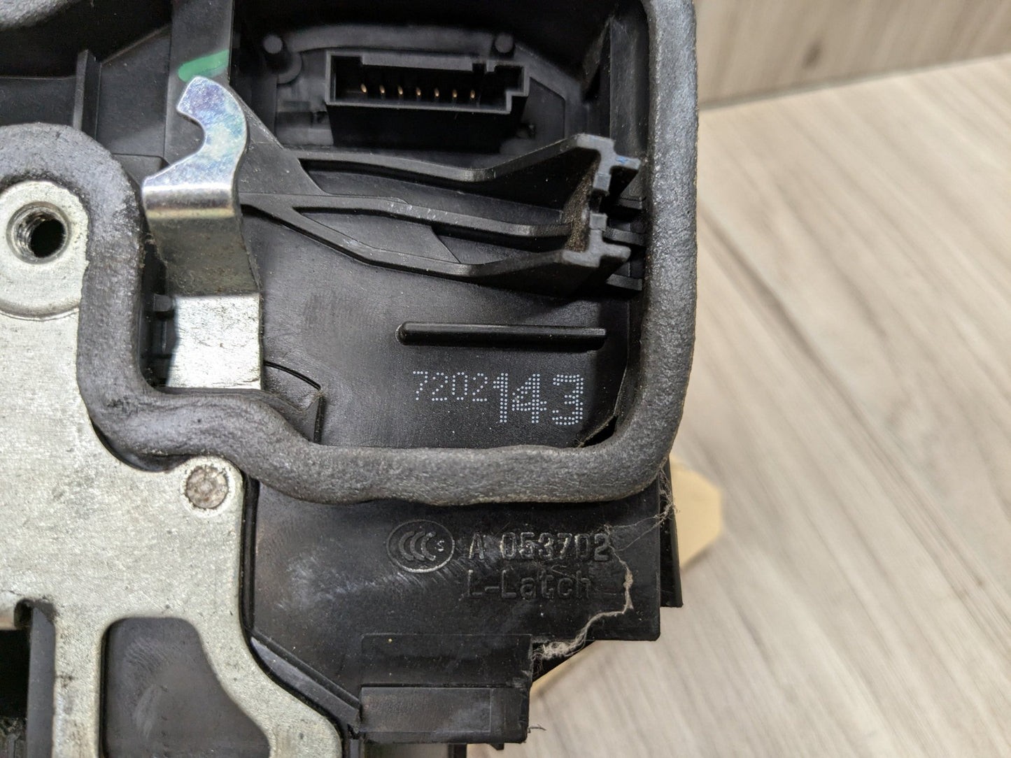 BMW E82 E90 E92 F22 F30 F32 E60 F10 M3 X5 Front LEFT Door Lock Latch Actuator