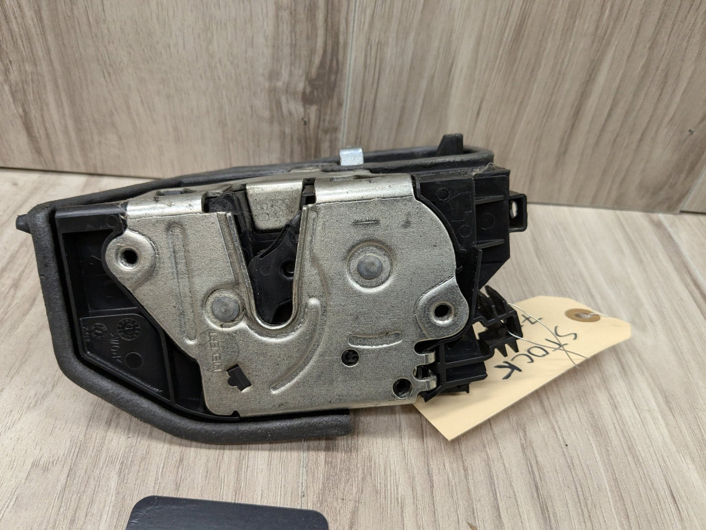 BMW E82 E90 E92 F22 F30 F32 E60 F10 M3 X5 Front LEFT Door Lock Latch Actuator